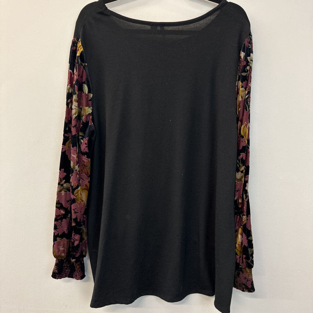 Black/ Purple Floral Long Sleeve Top 18/20W