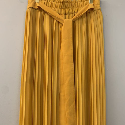 Zara Yellow Pleated Midi Skirt With Shorts Lining Small