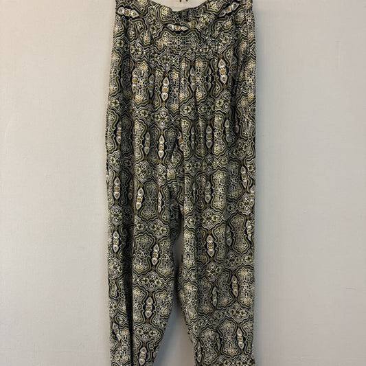 Vintage Green/ Cream Print High Waisted Pants Medium