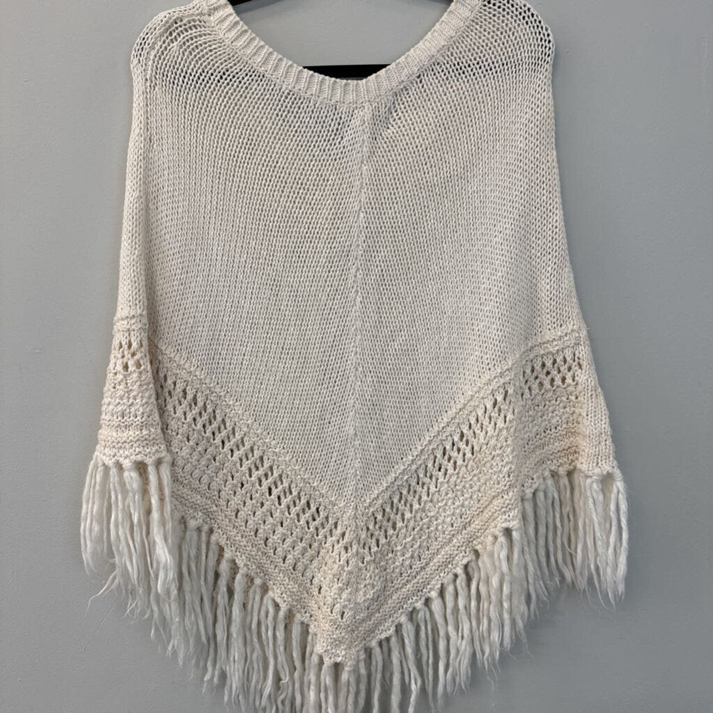 American Eagle Cream Knit Poncho Medium