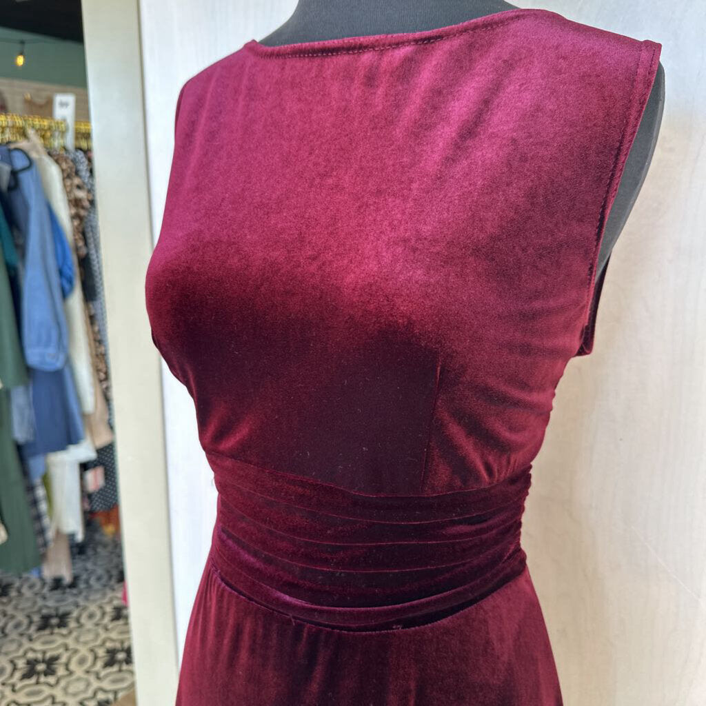 Jessica Howard Burgundy Velvet Sleeveless Long Formal Dress 12