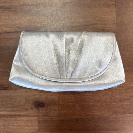 La Regale Silver Satin Clutch Purse