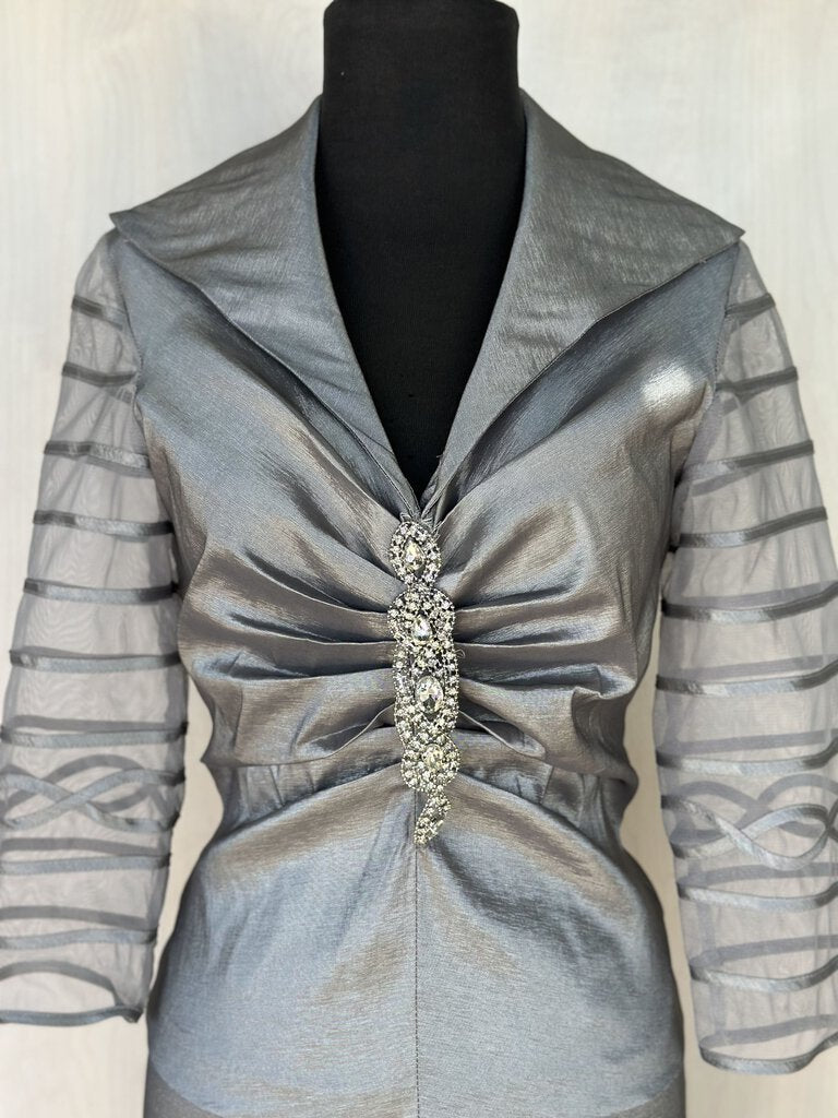 KM Collections Silver Two Piece Textured Skirt/ Jacket Sleeve Special Occasion Set 10