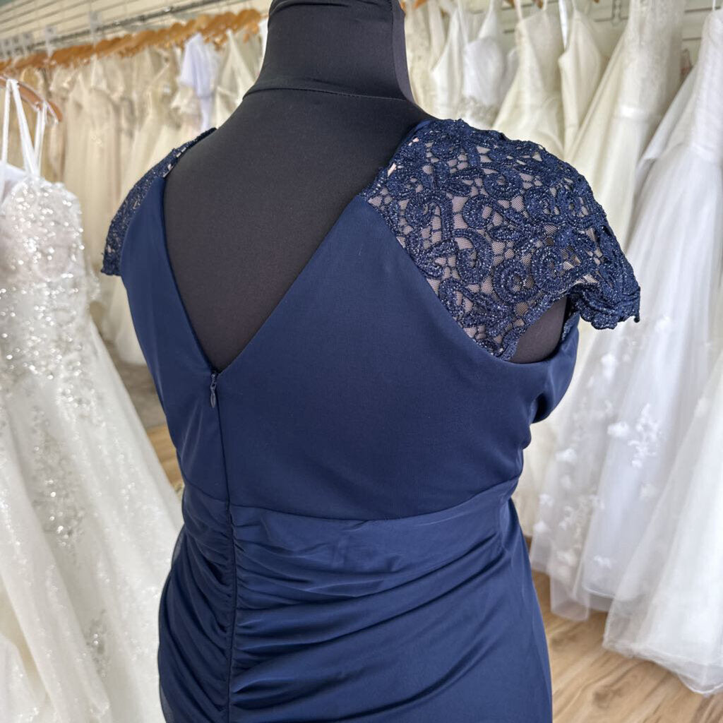 Xscape Navy Lace Short Sleeve Long Formal Dress 20W