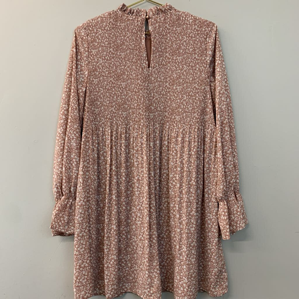 Versona Pink/ White Flower Print Long Sleeve Dress Small