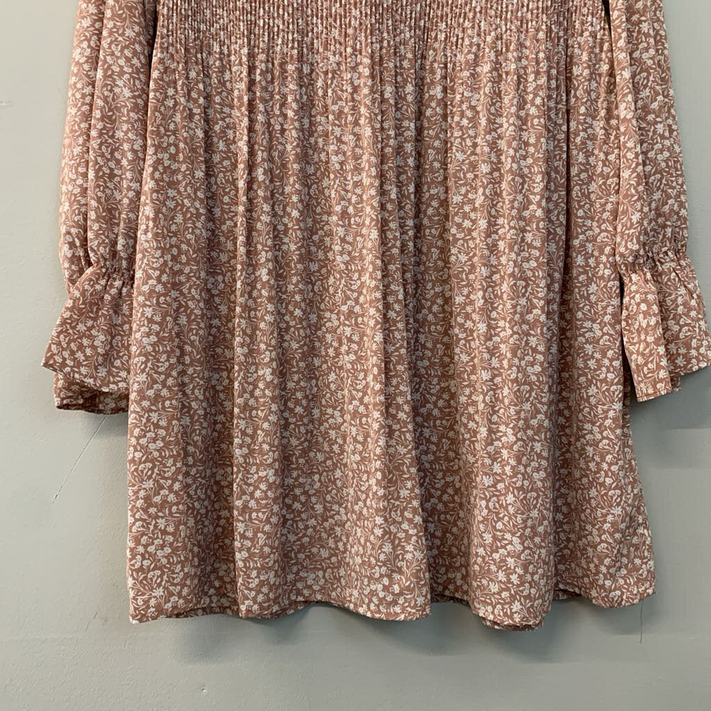 Versona Pink/ White Flower Print Long Sleeve Dress Small