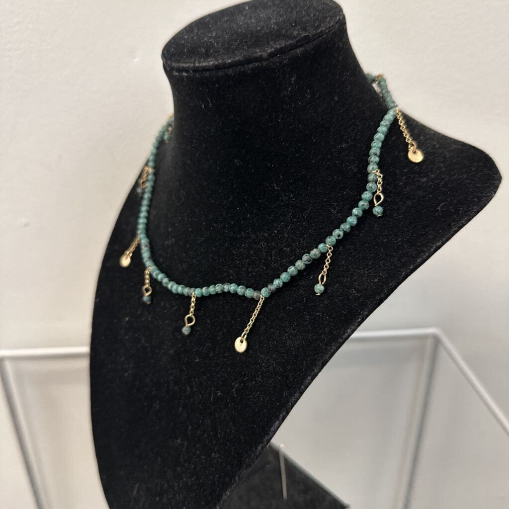 Stretchy Green/ Gold Beaded Choker Necklace