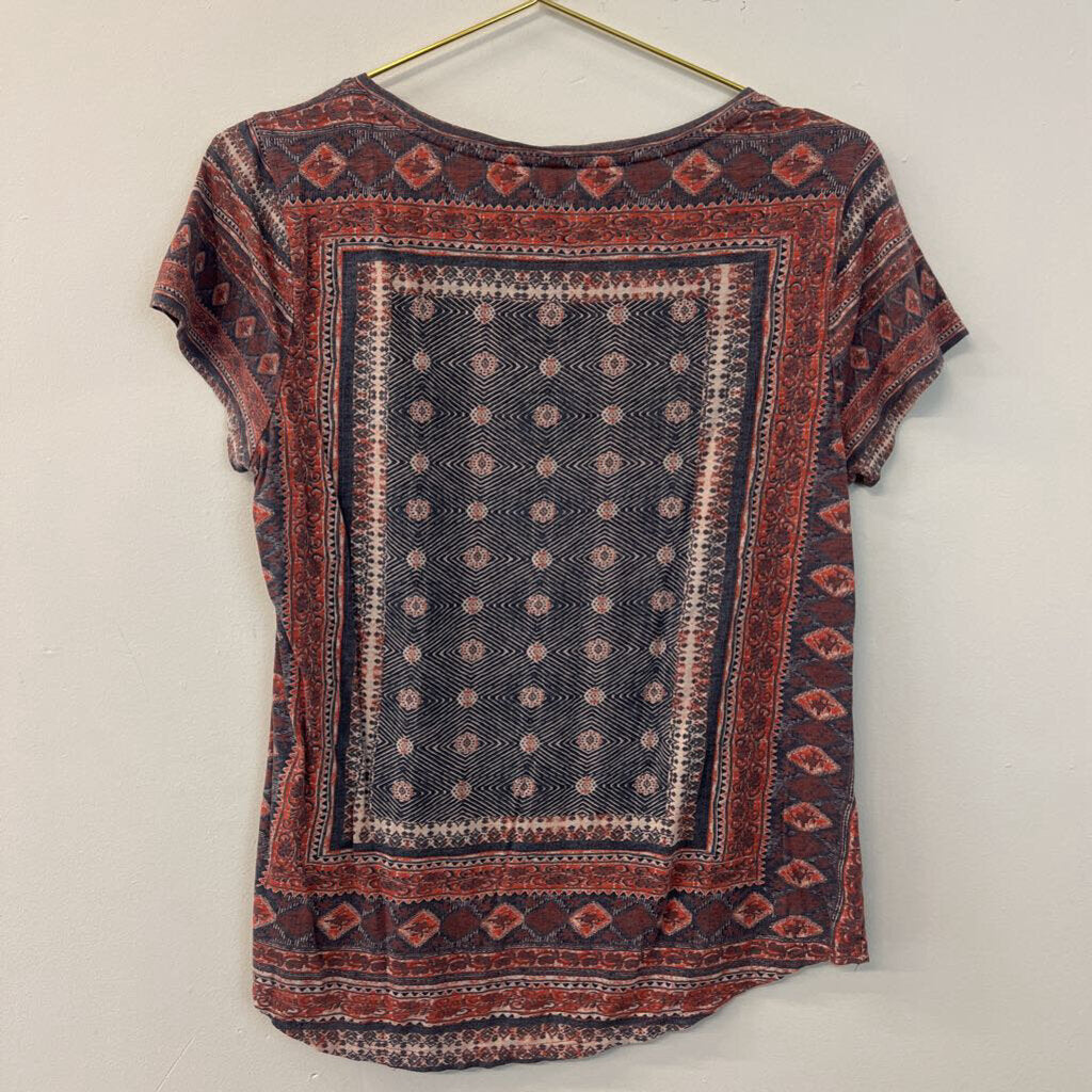 Lucky Brand Navy/ Red Print Short Sleeve Top Large