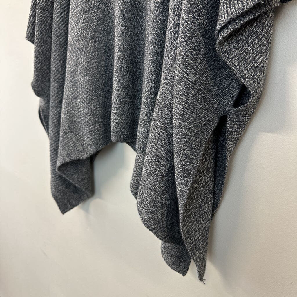 Loft Grey Poncho Top XS/S