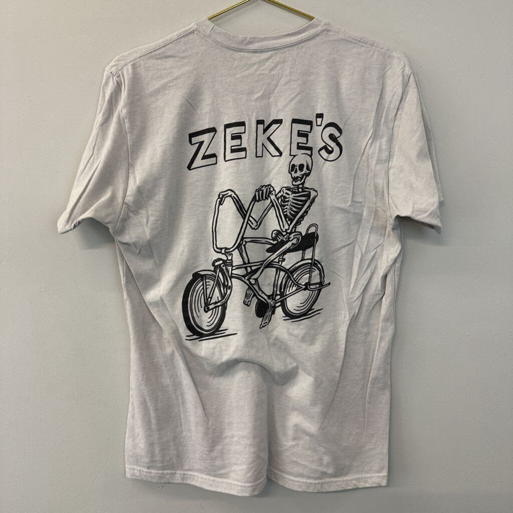 Zeke's Grey Skeleton Short Sleeve Graphic Tee Medium