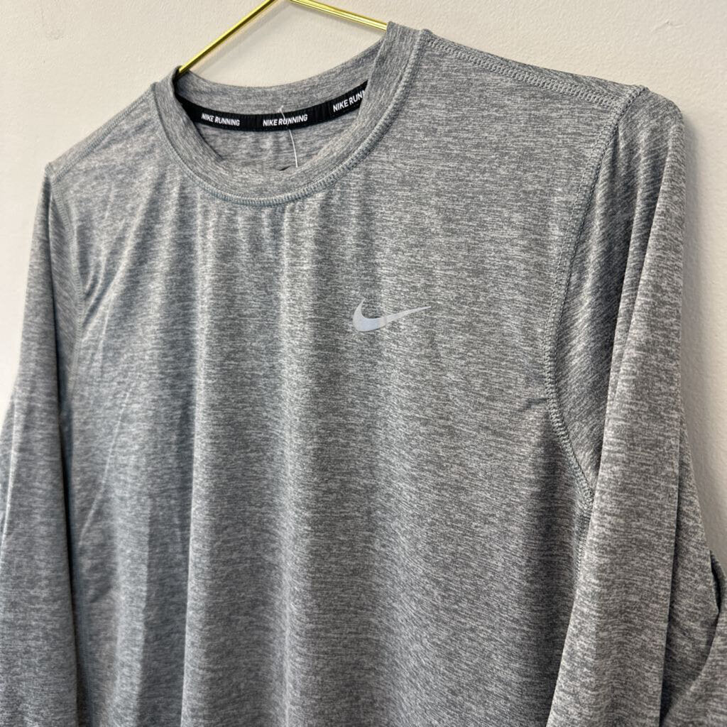 Nike Grey Long Sleeve Athletic Long Sleeve Top Medium