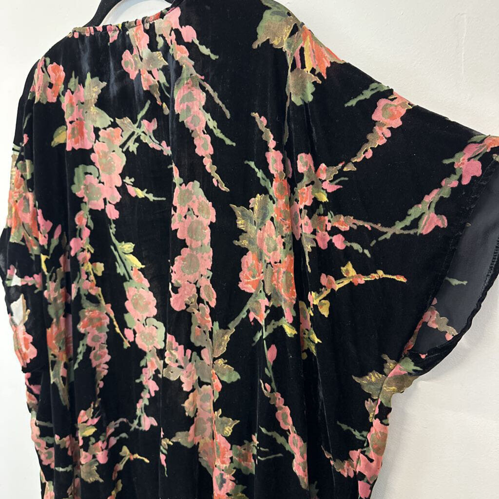 Black/ Pink Floral Velvet Detail Open Front Kimono With Fringe Edge XL/ XXL