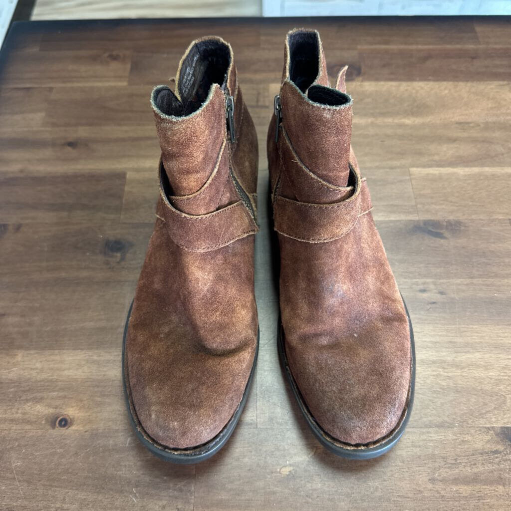 Born Brown Suede Leather Ankle Boots 7.5