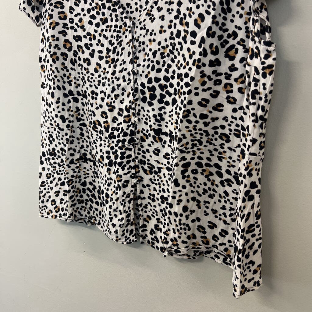 Sanctuary White Leopard Print Short Sleeve Button Front Top 1X