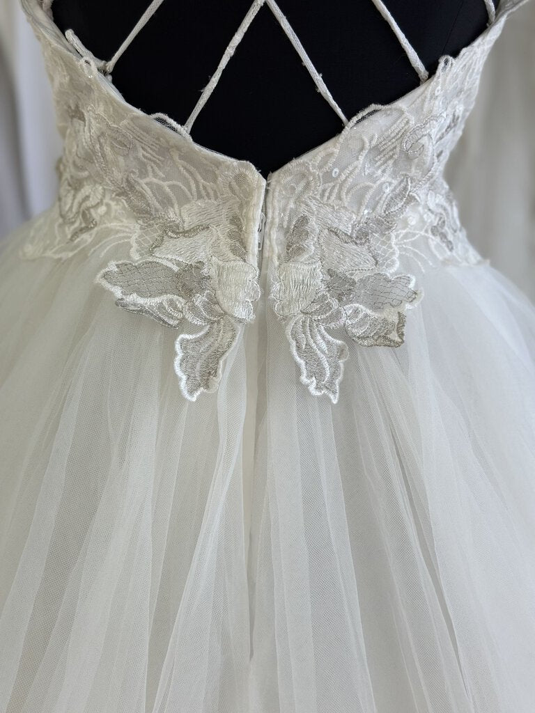 Moonlight Ivory Lace Layered Tulle Ballgown 12