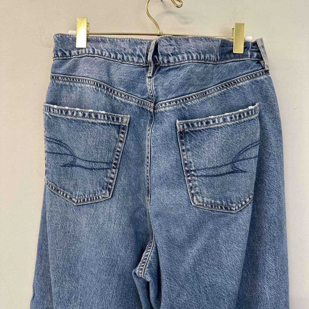 American Eagle Medium Wash Super High Rise Baggy Wide Leg Jeans 10