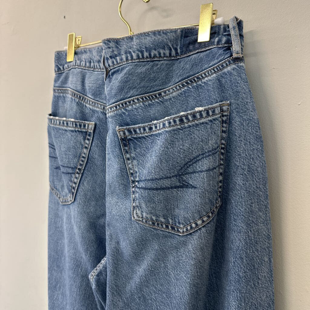 American Eagle Medium Wash Super High Rise Baggy Wide Leg Jeans 10