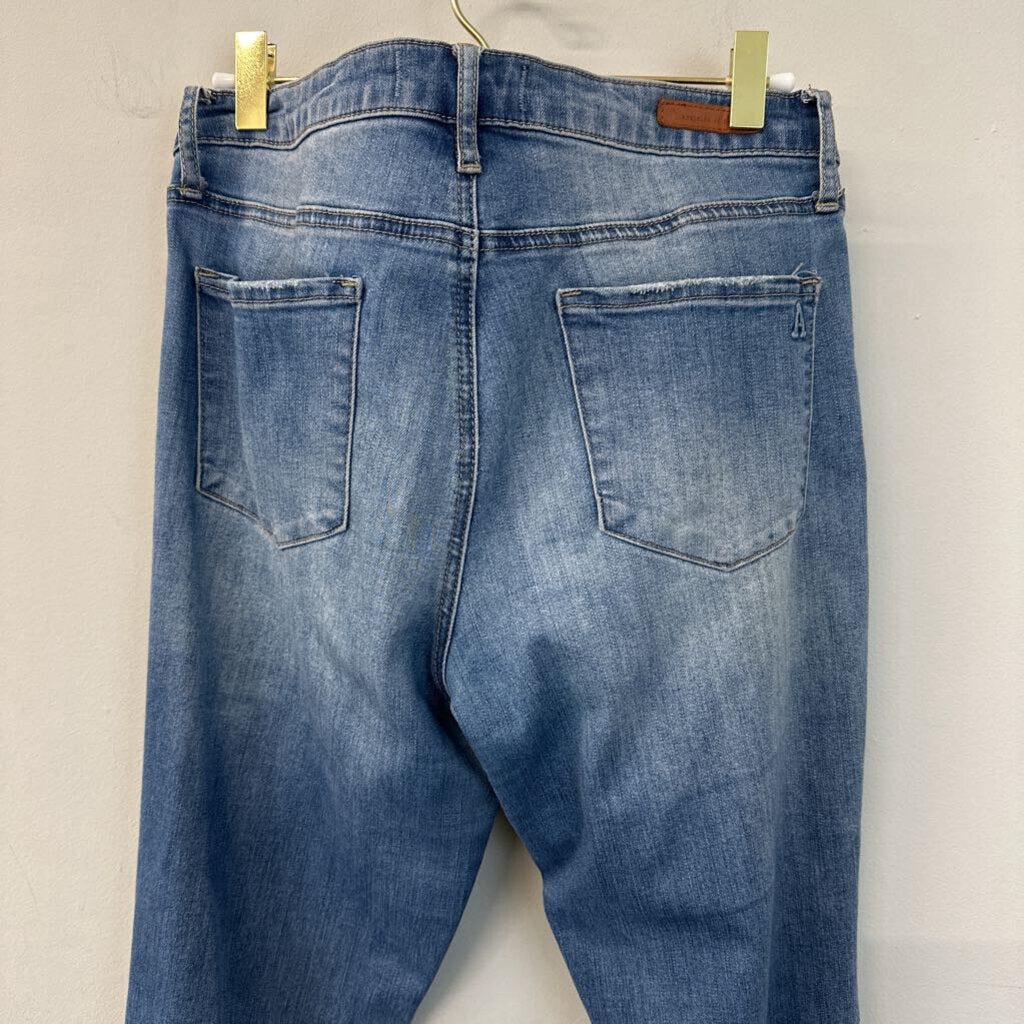 Articles of Society Medium Wash Boot Cut Jeans 30