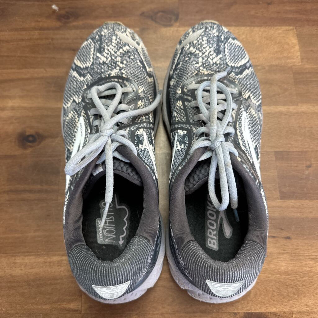 Brooks Grey Snakeskin Print Adrenaline GTS 20 Sneakers 9.5