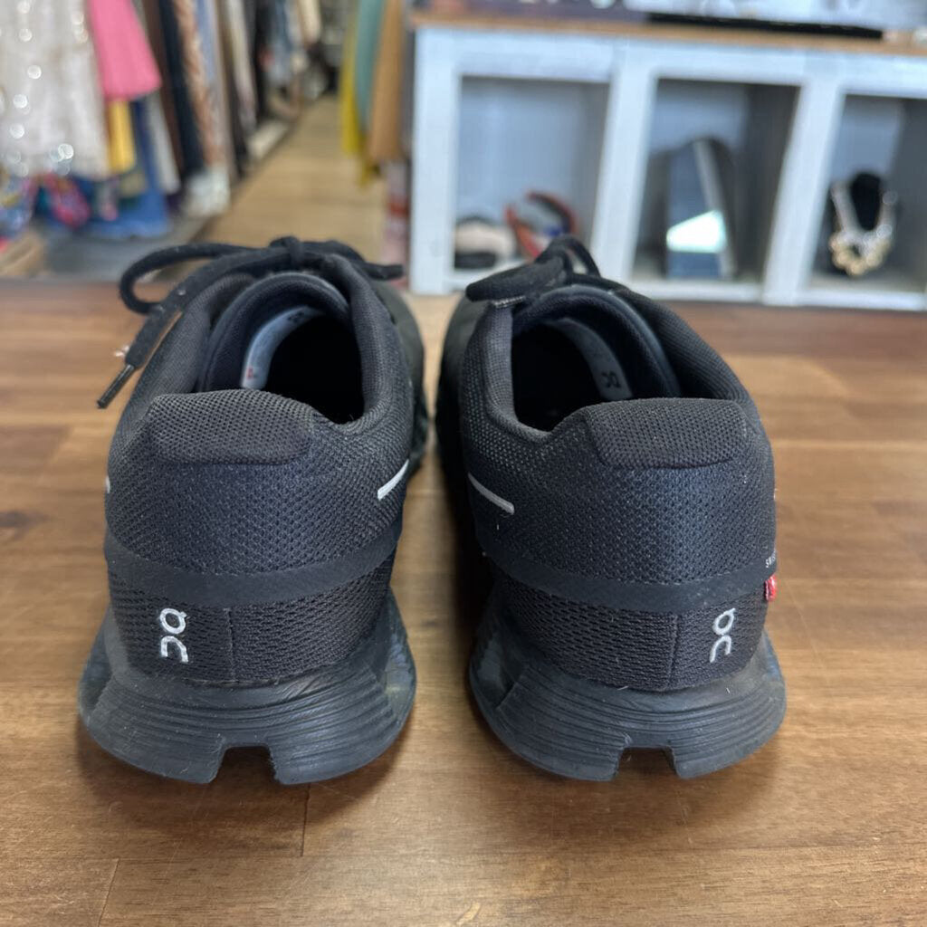 On Cloud Black Running Sneakers 9.5