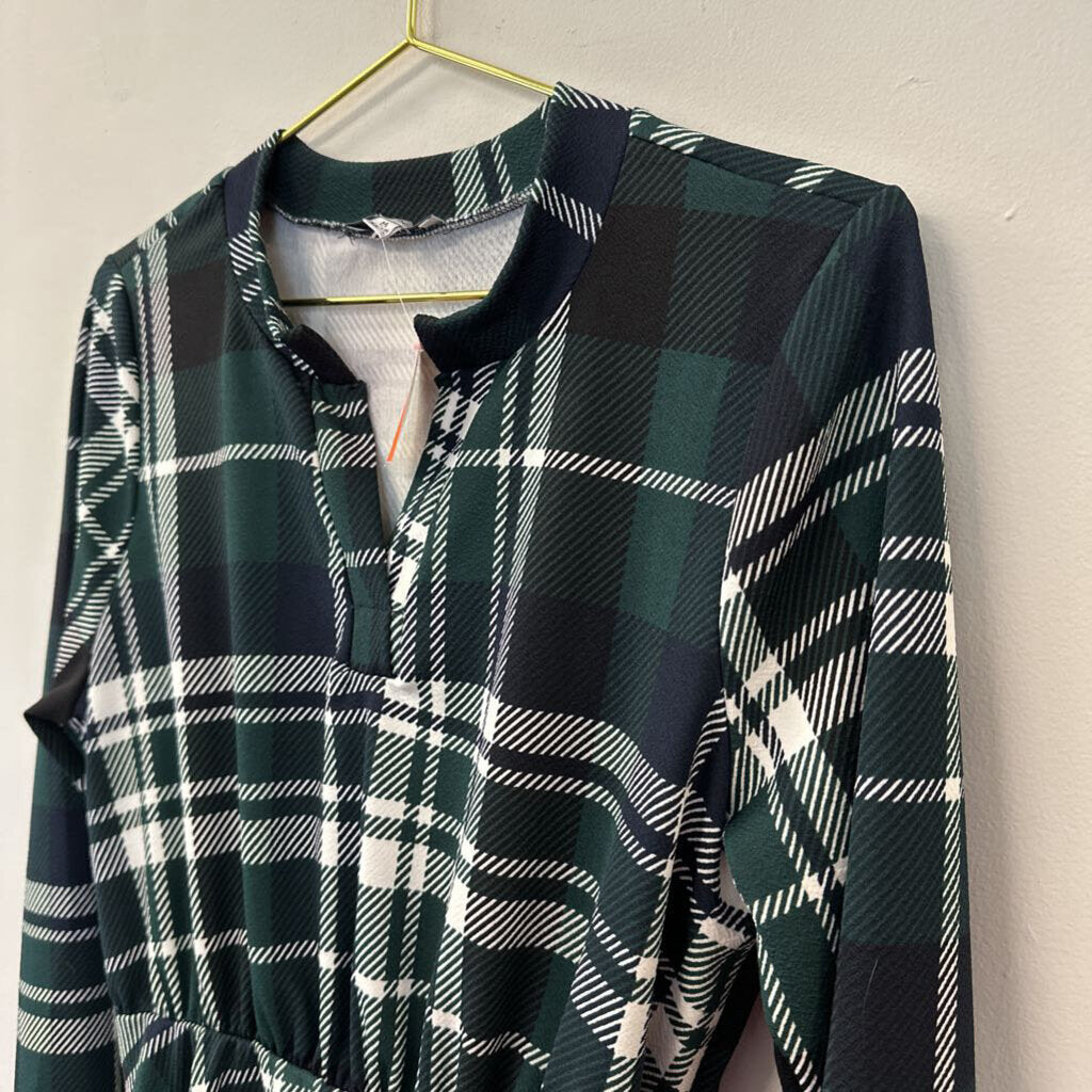 White Birch Green/ White Plaid Long Sleeve Skort Dress Medium