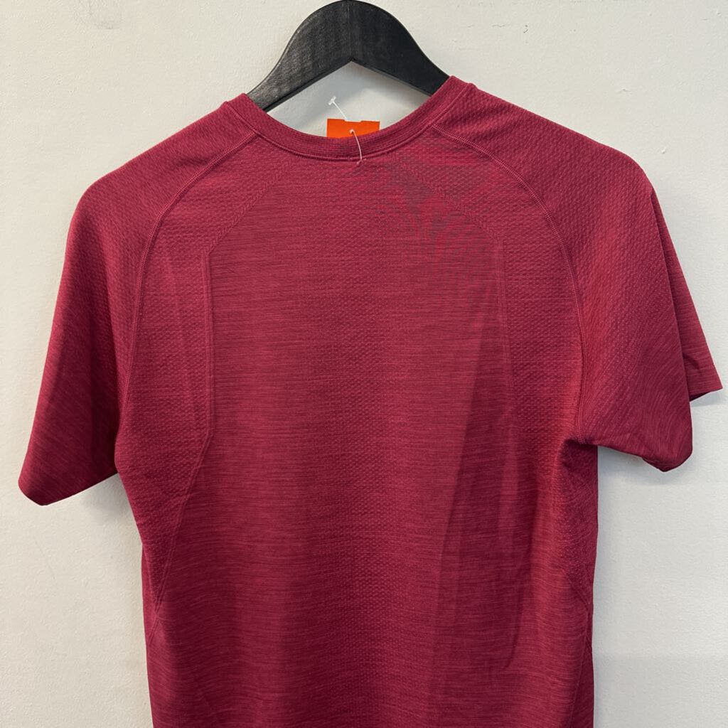 Lululemon Mens Burgundy Red Short Sleeve Athletic Tee Small