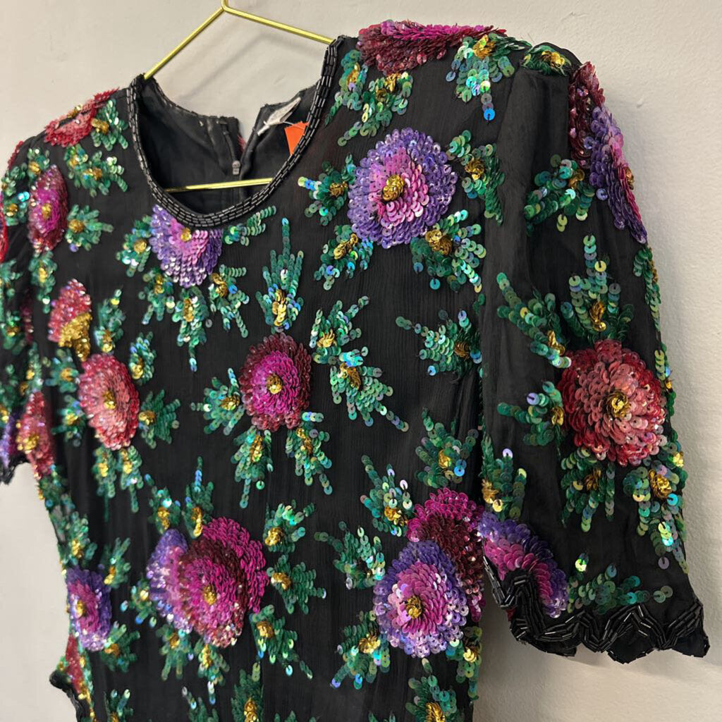 Vintage Black/ Multi Sequin Short Sleeve Top Medium