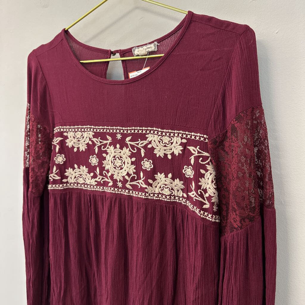 Eyeshadow Burgundy/ Cream Embroidered Long Sleeve Top Medium