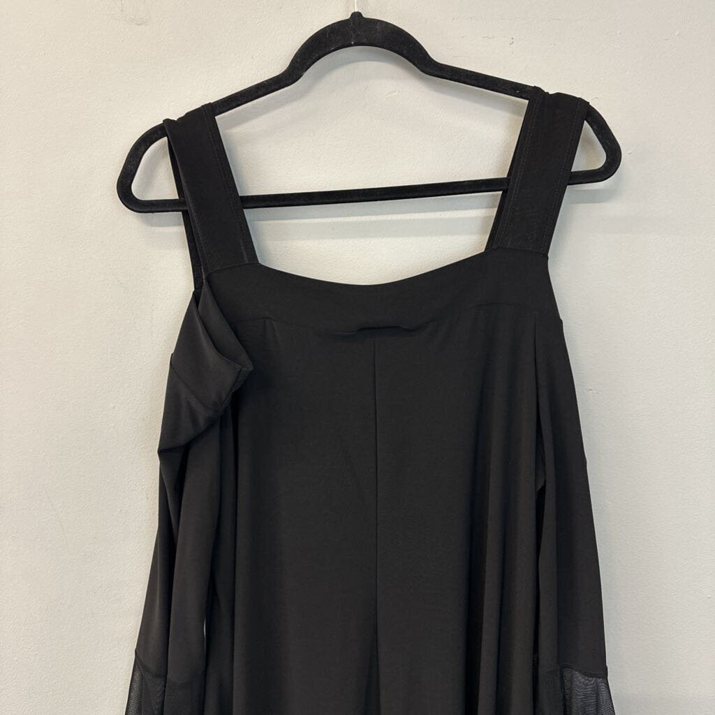 Channa Black Cold Shoulder A Symmetrical Hem Top Medium