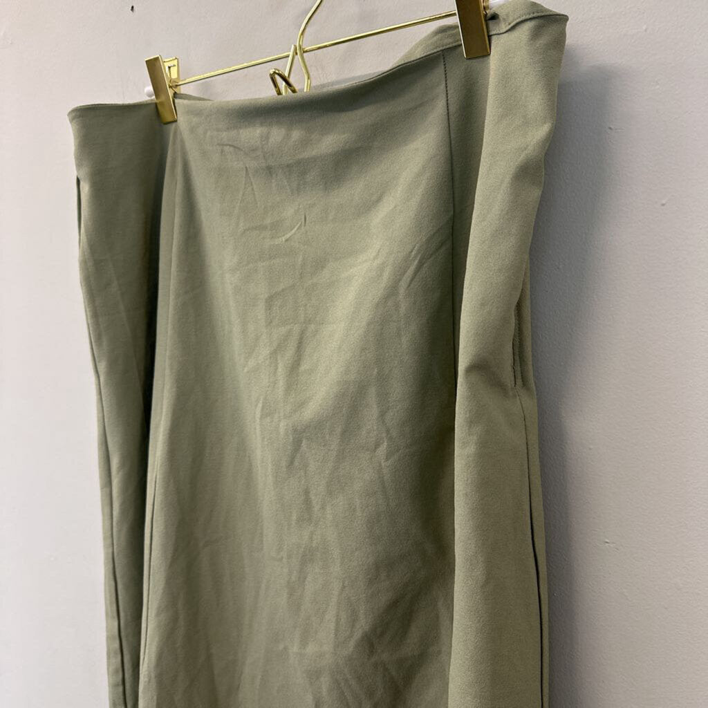 Abercrombie and Fitch Light Green Midi Skirt Large