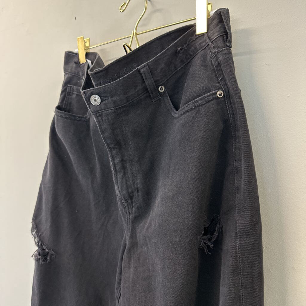 American Eagle Black Distressed Straight Leg Jeans 16R