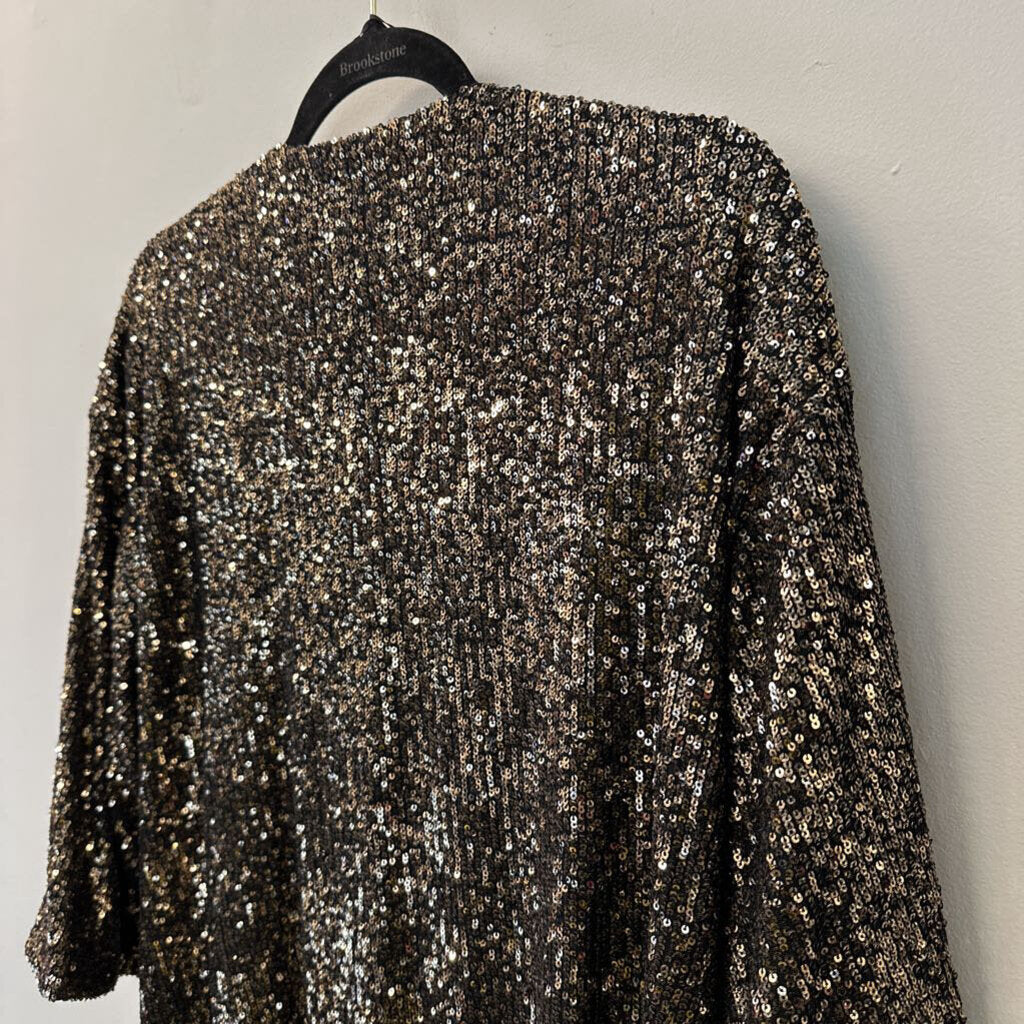 Cable and Gauge Black/ Gold Sequin Open Front Top Large