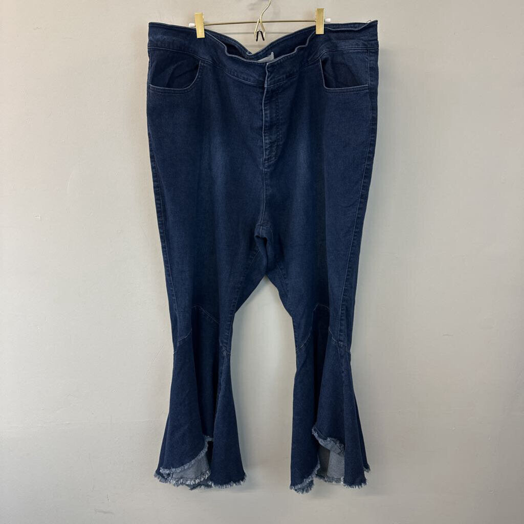 Eloquii Dark Wash Flare Leg Jeans 26 Plus