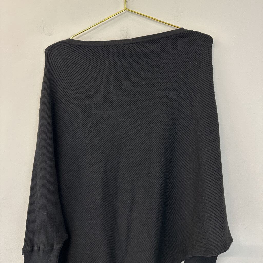 Vici Black Ribbed Long Sleeve A Symmetrical Top Medium