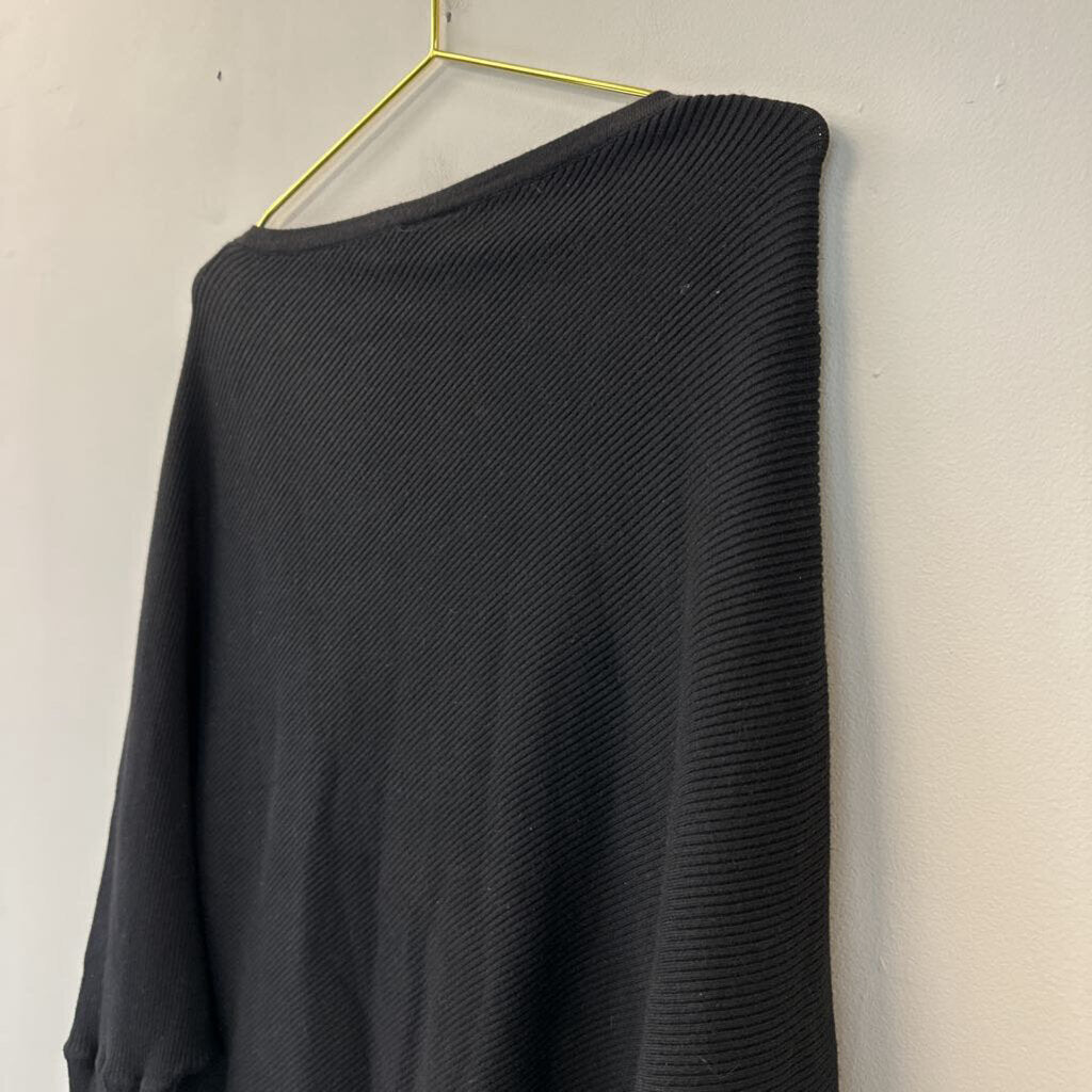 Vici Black Ribbed Long Sleeve A Symmetrical Top Medium