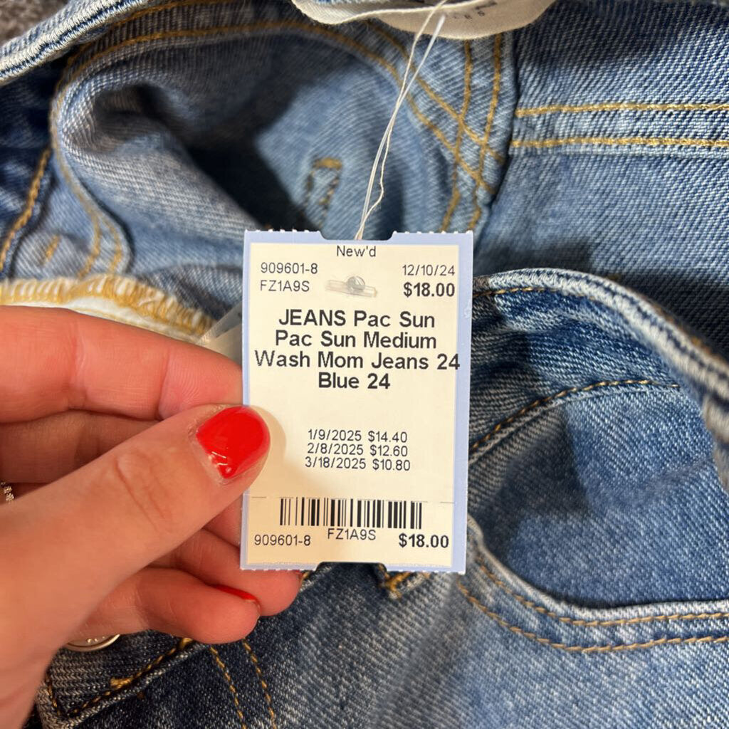 Pac Sun Medium Wash Mom Jeans 24