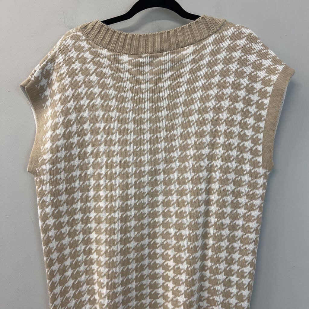 Rebellious Beige/ Cream Houndstooth Sweater Vest M/L