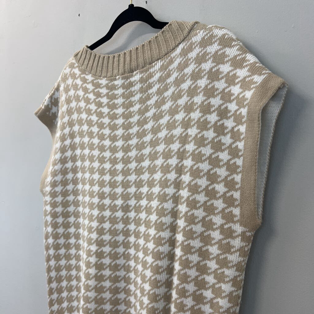 Rebellious Beige/ Cream Houndstooth Sweater Vest M/L