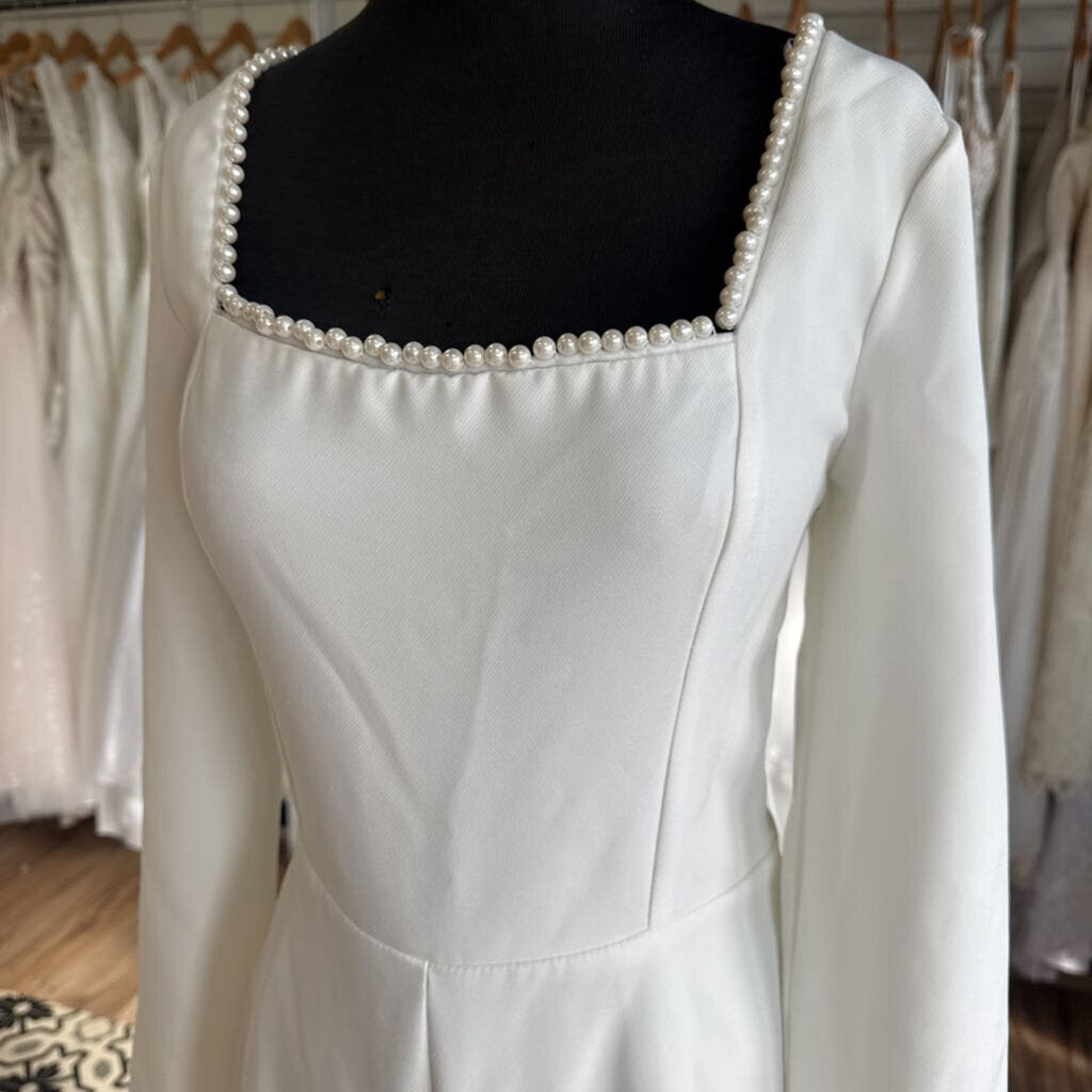 Lulu's Ivory Longsleeve Romper with Pearl Detail Large