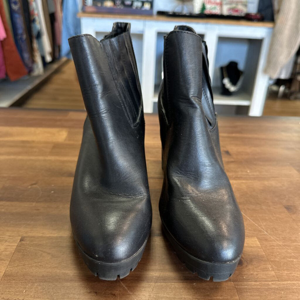 Madden Girl Black Leather Ankle Boots 9