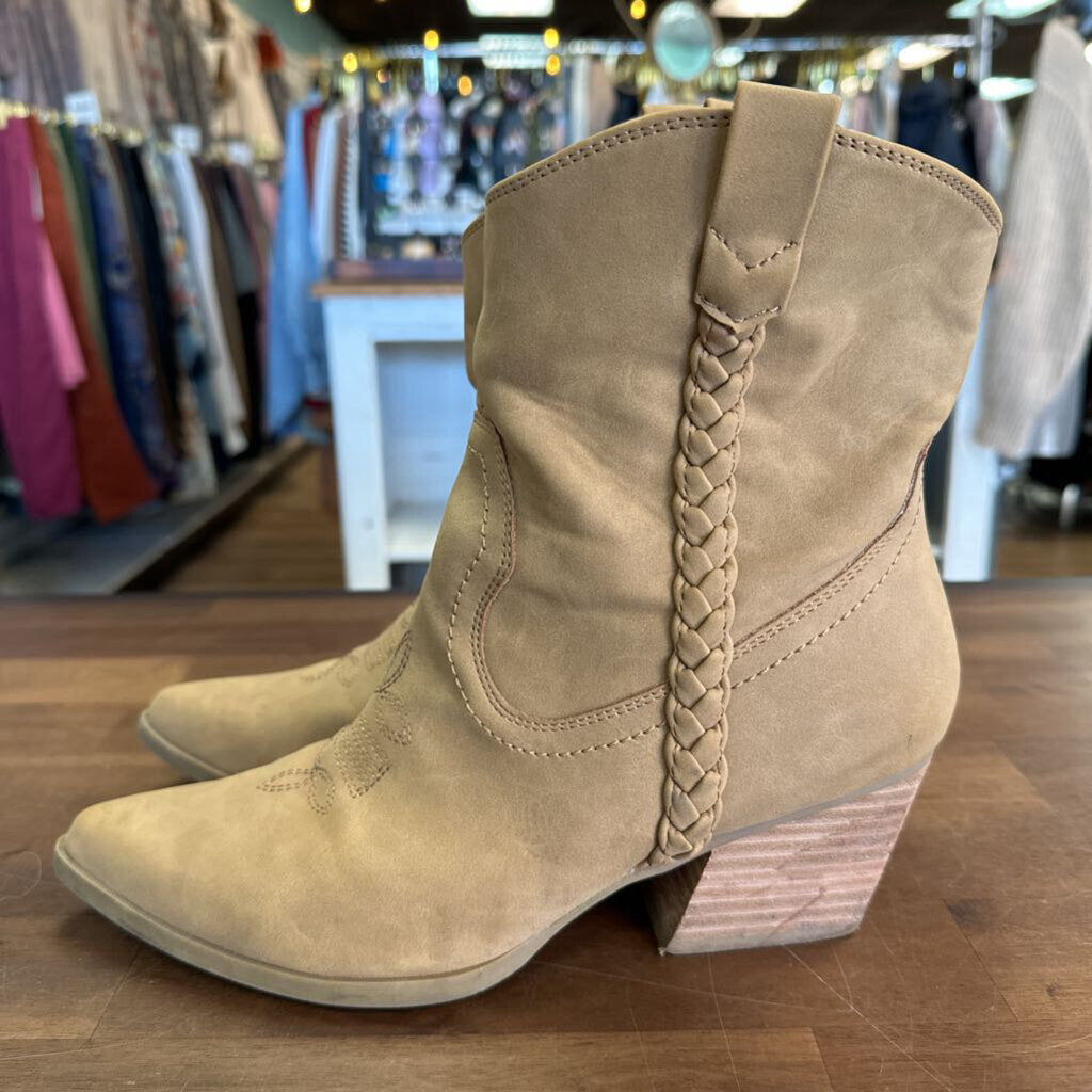 Dolce Vita Brown Karyn Boots 8.5