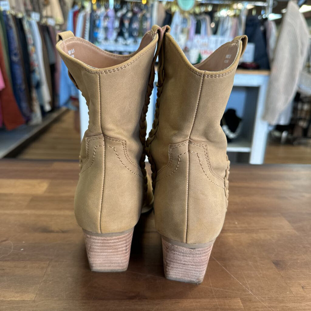 Dolce Vita Brown Karyn Boots 8.5