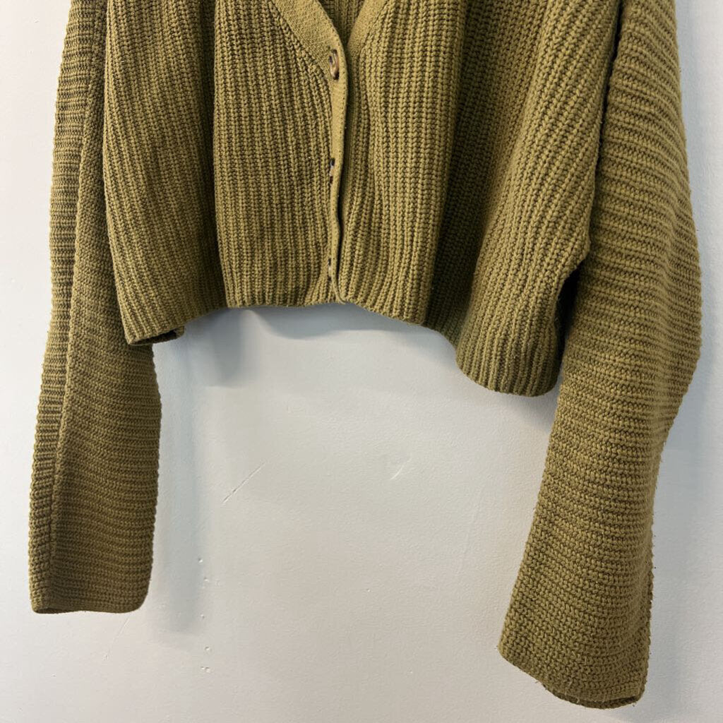 Forever 21 Green Knit Cropped Cardigan Sweater Large