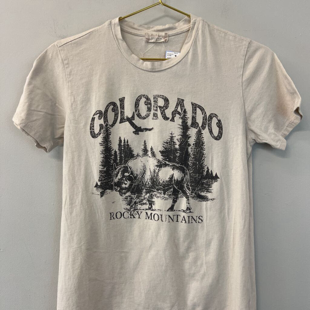 Altar'd State Beige/ Black Colorado Short Sleeve Graphic Tee Small