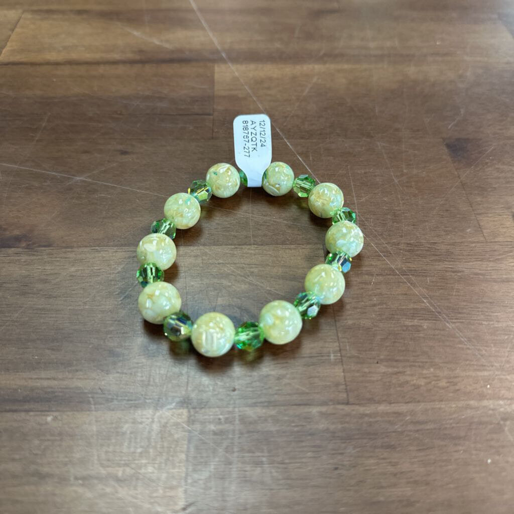 Green Beaded Stretchy Bracelet