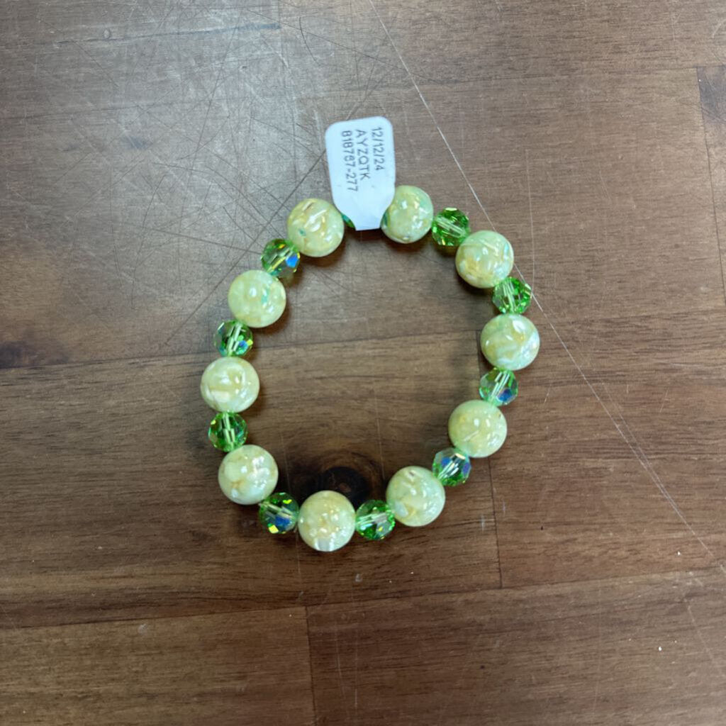 Green Beaded Stretchy Bracelet