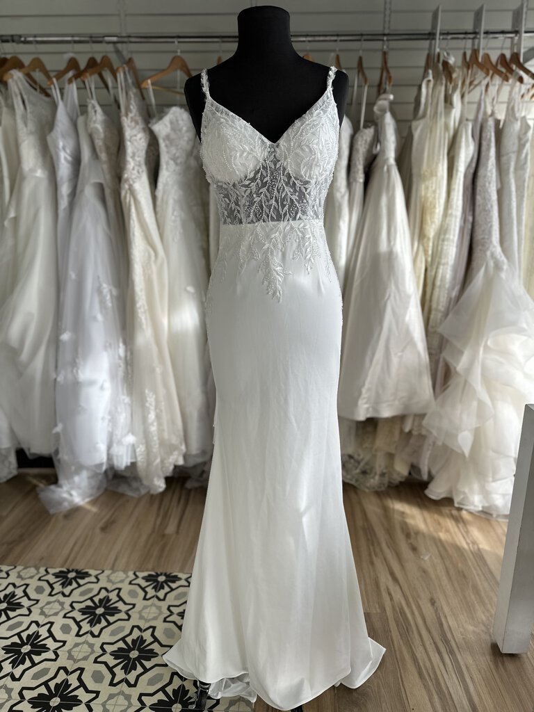 Beaded Lace and Crepe Wedding Dress 4