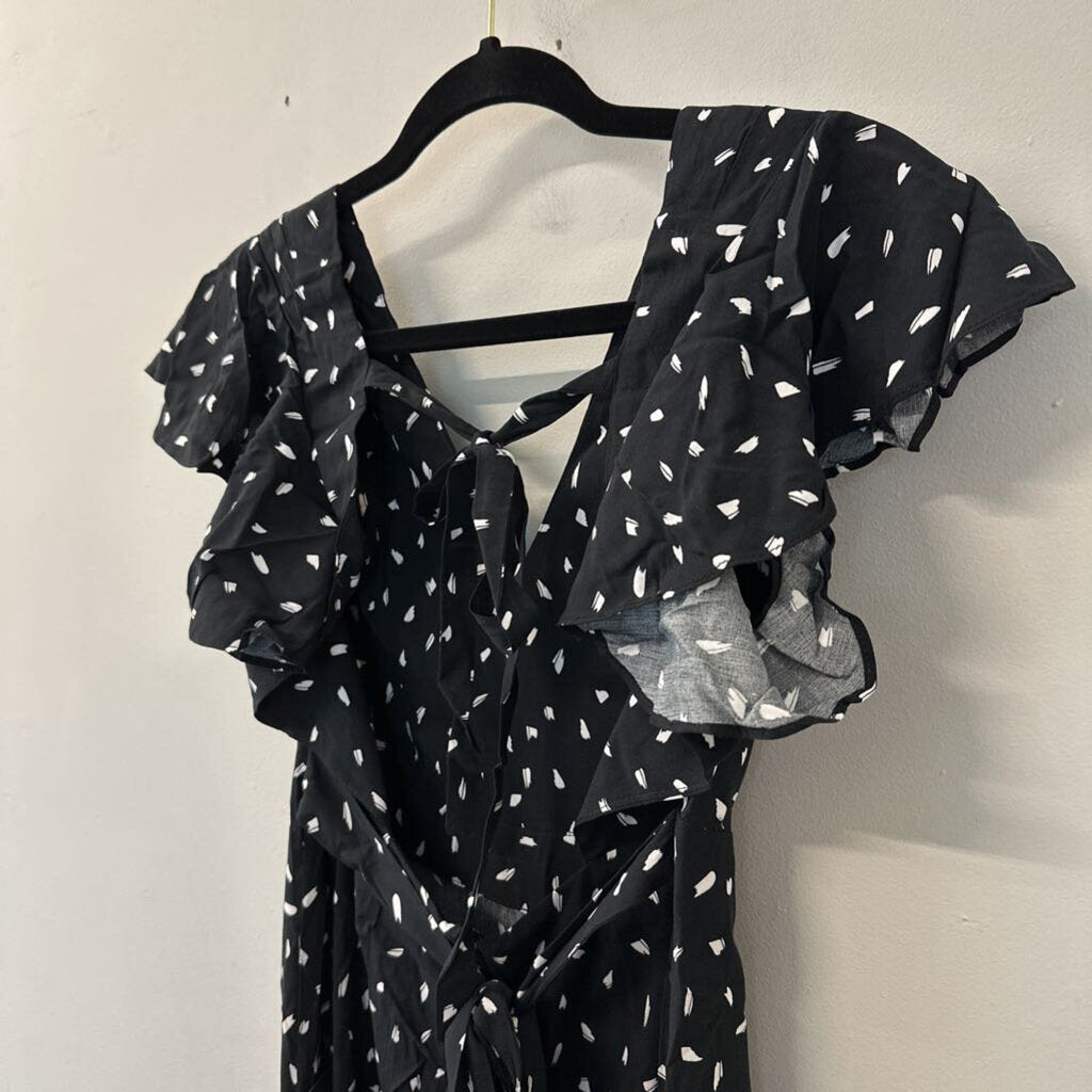 Lulus Black/ White Print Open Back Ruffle Short Sleeve Jumpsuit Small