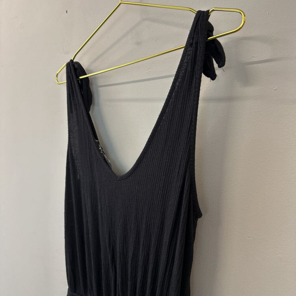 Lulus Black Ribbed Sleeveless V Neck Jumpsuit Small