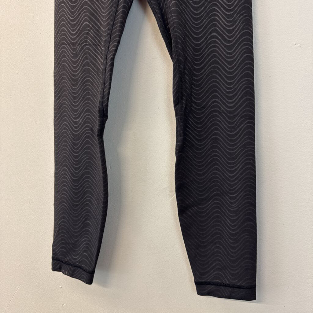 Lululemon Black Wave Print Cropped Athletic Leggings 0